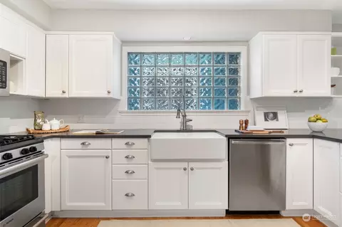 Kitchen - 426 10th Ave E, Seattle, WA 98102 photo 2 of 4