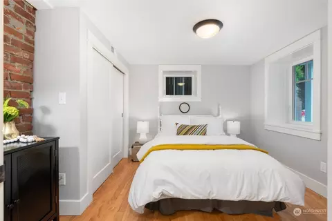 Bedroom - 426 10th Ave E, Seattle, WA 98102 photo 3 of 3
