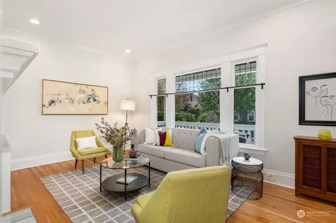 Living - 426 10th Ave E, Seattle, WA 98102 photo 2 of 5