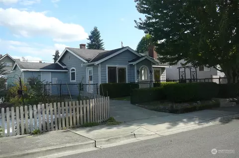 212 F St, Auburn, WA 98002