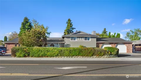 1622 Maple St, Wenatchee, WA 98801