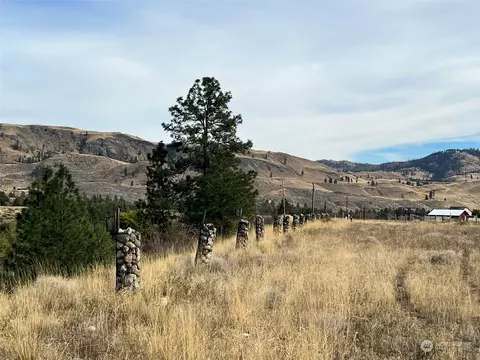 Exterior - 695 Twisp- Carlton Rd, Twisp, WA 98856 photo 9 of 21