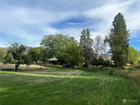 Exterior - 695 Twisp- Carlton Rd, Twisp, WA 98856 photo 6 of 21