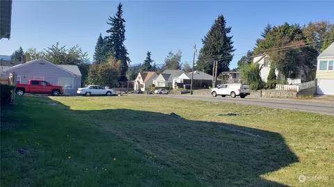 10 Nn Naval Ave, Bremerton, WA 98312