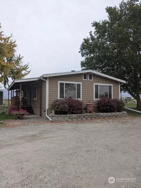 141 Miller Rd, Omak, WA 98841