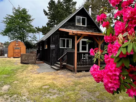 1305 269th Pl, Ocean Park, WA 98640
