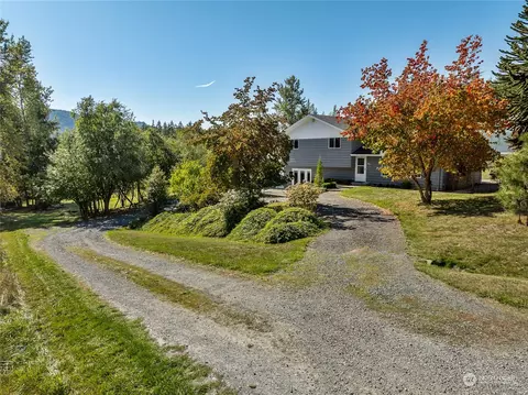 11120 428th St E, Eatonville, WA 98328
