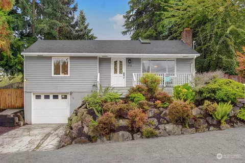 915 NW 96th St, Seattle, WA 98117