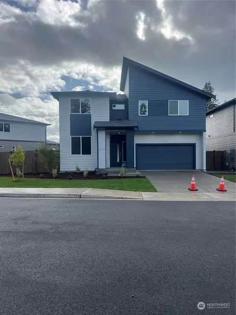 1518 137th St E #28, Tacoma, WA 98445