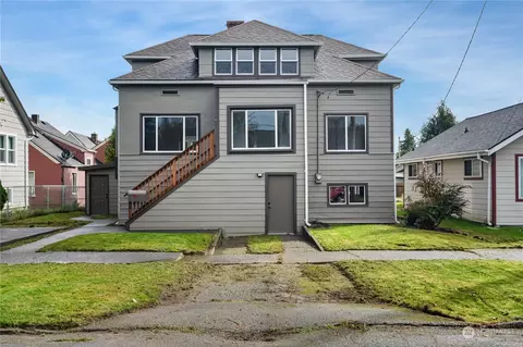 907 Maple St, Hoquiam, WA 98550