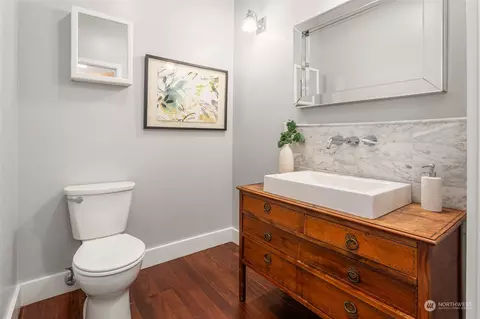 2400 E Roy St, Seattle, WA 98112 photo 13