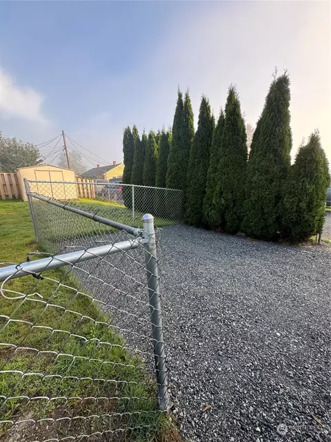 Exterior - 1005 Lane Pl #A, Everett, WA 98203 photo 5 of 5