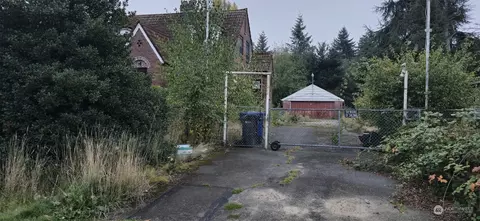 2857 S 152nd St, Seatac, WA 98188