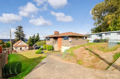 2334 S Warsaw St #A, Seattle, WA 98108