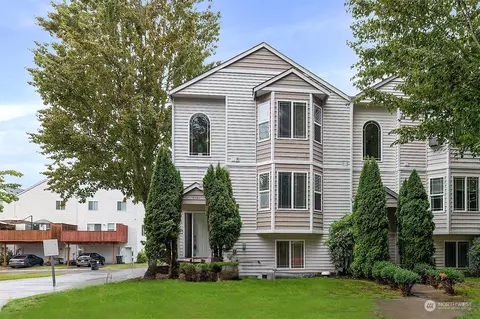 8440 13th Ave SE, Olympia, WA 98513