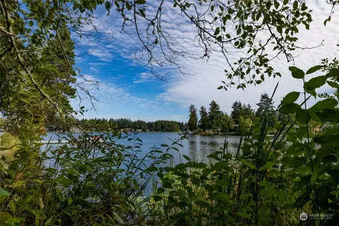 7739 41st Ave SE, Olympia, WA 98503