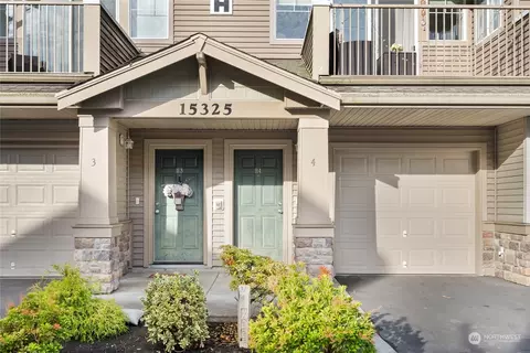15325 SE 155th Pl #H4, Renton, WA 98058