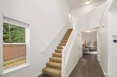 Entry Way - 18710 20th Ave SE, Bothell, WA 98012 photo 2 of 3