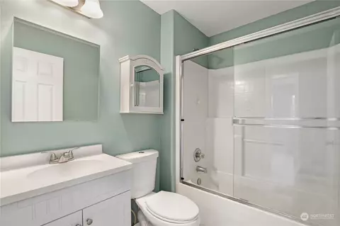 Bath - 207 Thompson Ave NW, Orting, WA 98360 photo 3 of 3