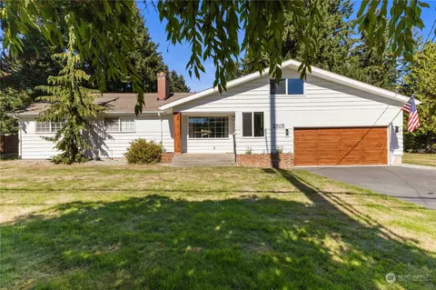 2505 80th St E, Tacoma, WA 98404
