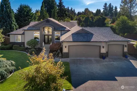 2106 215th Ave E, Lake Tapps, WA 98391