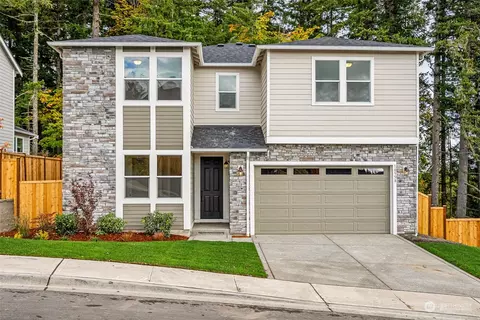 10558 Treasure Dr NW #100, Silverdale, WA 98383