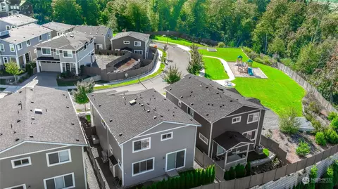 9610 S 208th Pl, Kent, WA 98031