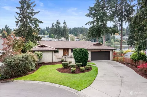 3815 SW 321st St, Federal Way, WA 98023