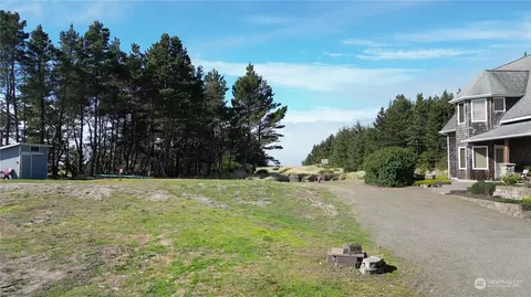 1200 177th Pl, Long Beach, WA 98631