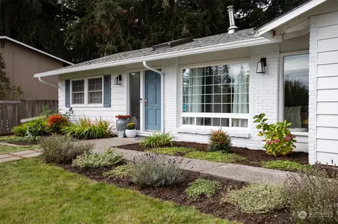 Exterior - 1332 Berkeley Ave, Fircrest, WA 98466 photo 2 of 5