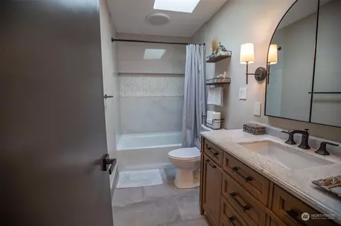 Bath - 1332 Berkeley Ave, Fircrest, WA 98466 photo 2 of 2