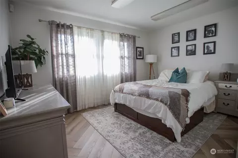 Bedroom - 1332 Berkeley Ave, Fircrest, WA 98466 photo 2 of 3