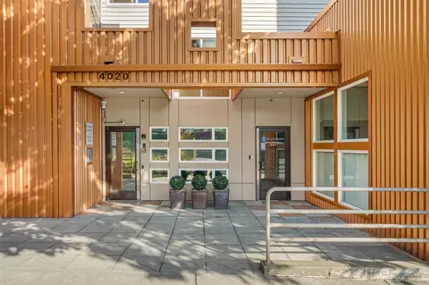 4020 Aurora Ave N #108, Seattle, WA 98103