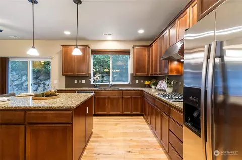 Kitchen - 22907 36th Dr SE, Bothell, WA 98021 photo 1 of 5