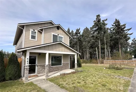 643 NW Oxford Pl, Oak Harbor, WA 98277