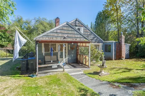 21535 Bond Rd NE, Poulsbo, WA 98370