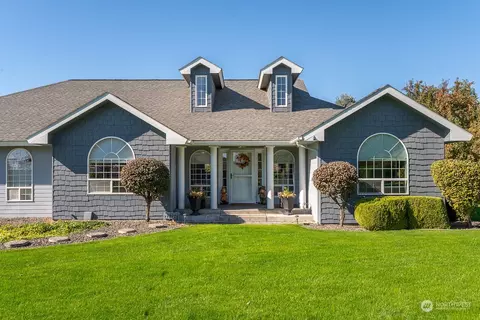 5837 Ridgeview Drive Loop NE, Moses Lake, WA 98837
