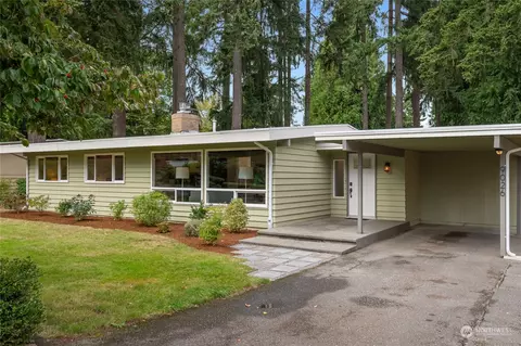 9026 NE 178th St, Bothell, WA 98011