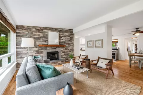 Living - 9026 NE 178th St, Bothell, WA 98011 photo 1 of 5