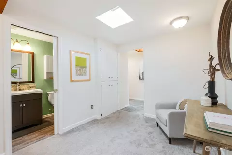 Entry Way - 9026 NE 178th St, Bothell, WA 98011 photo 1 of 1
