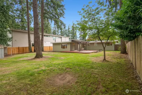 Exterior - 9026 NE 178th St, Bothell, WA 98011 photo 4 of 5
