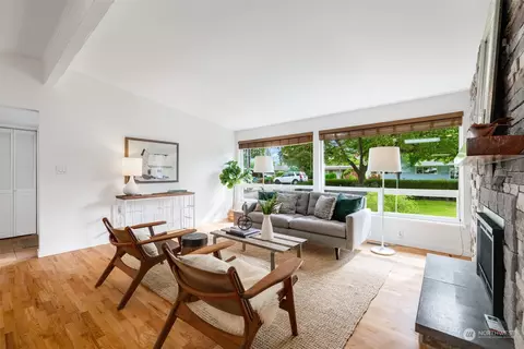 Living - 9026 NE 178th St, Bothell, WA 98011 photo 2 of 5