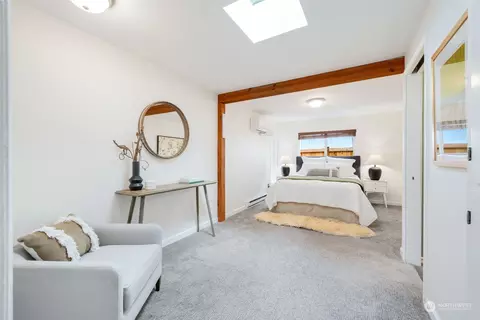 Bedroom - 9026 NE 178th St, Bothell, WA 98011 photo 1 of 7