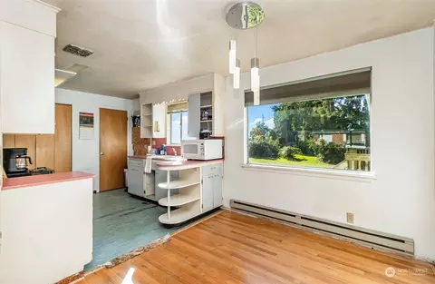 Kitchen - 2416 6th St, Everett, WA 98201 photo 1 of 4