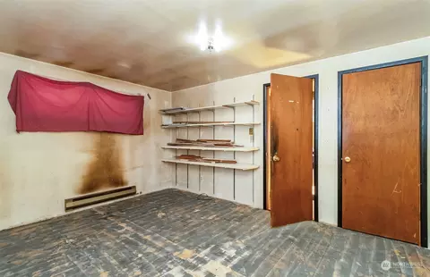 Bedroom - 2416 6th St, Everett, WA 98201 photo 6 of 7