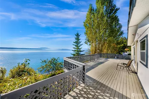 3783 Sinclair Dr, Ferndale, WA 98248