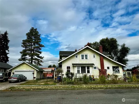 121 Yew St, Centralia, WA 98531