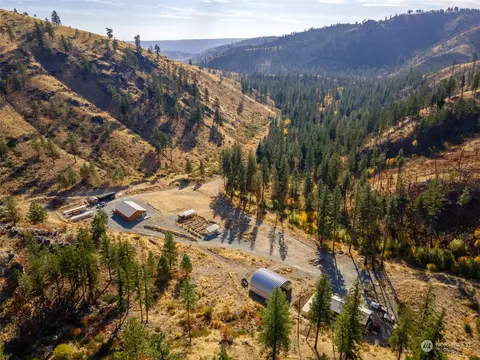 4180 Washington Crk, Chelan, WA 98816