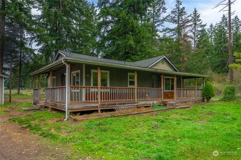 4709 Military Rd E, Tacoma, WA 98446