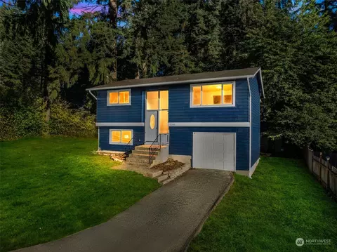 3310 NE Trudi Ct, Bremerton, WA 98310